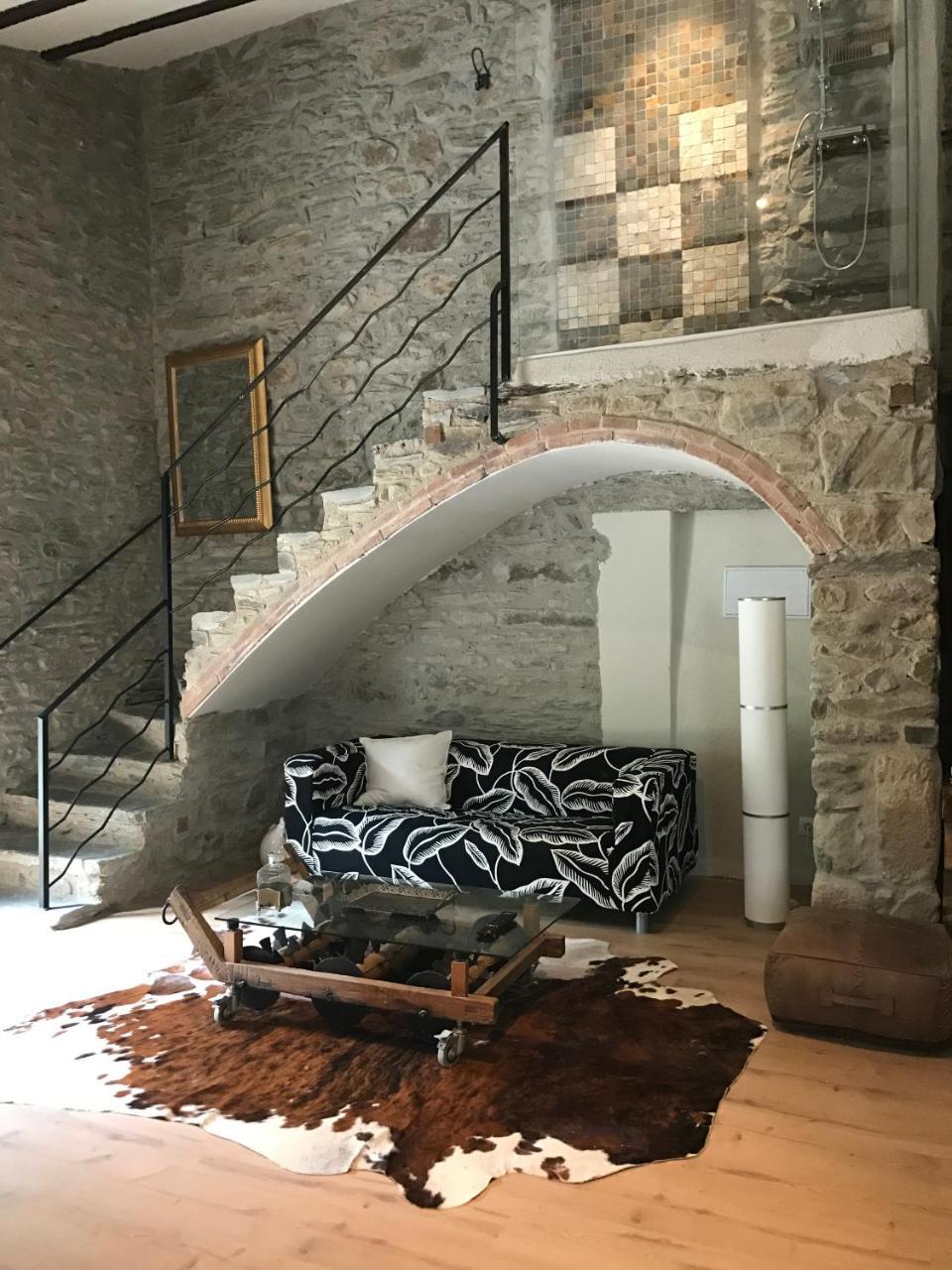 Hostal Sant Roc Монтсени Екстериор снимка